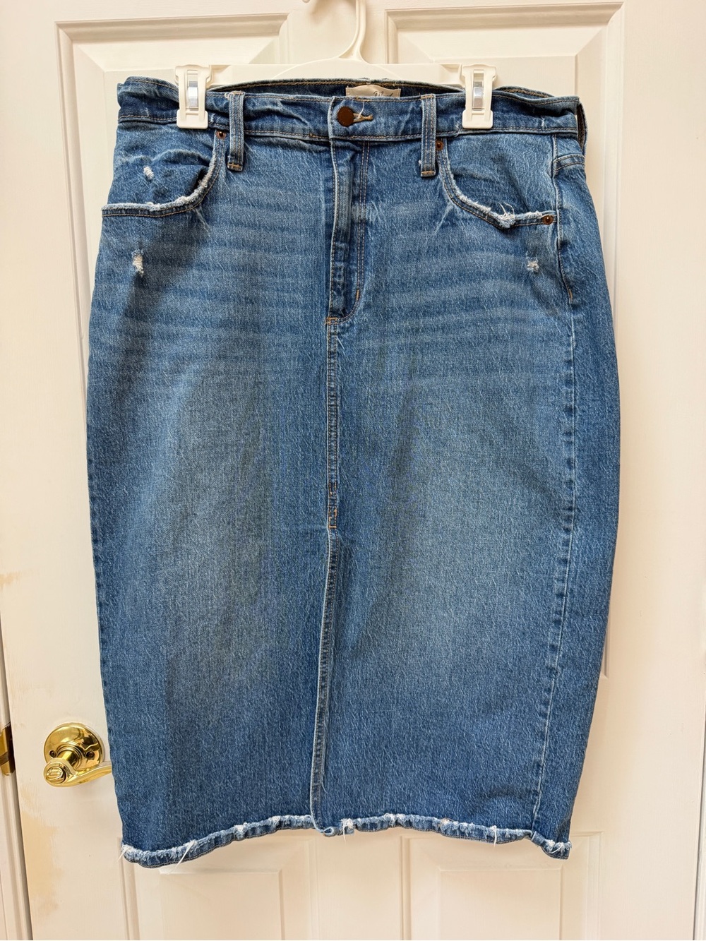 🩷 Universal Thread Midwash Blue Denim Midi Skirt EUC Size12🩷